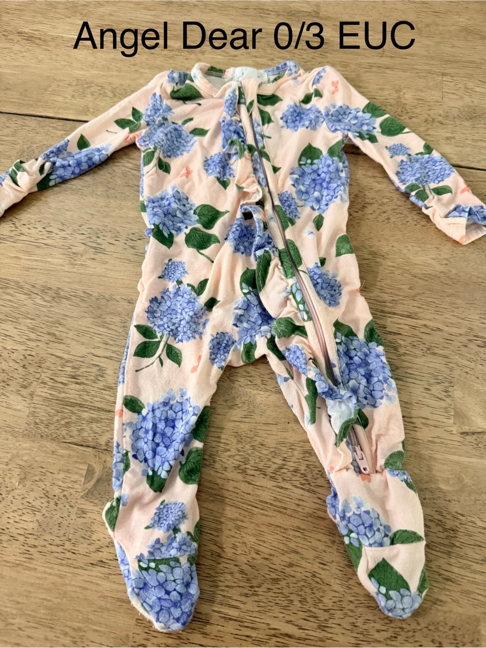 Angel Dear 0/3 months. EUC
